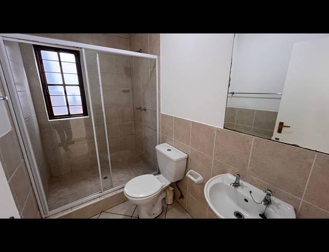 2 bed property to rent in EDENBURG
